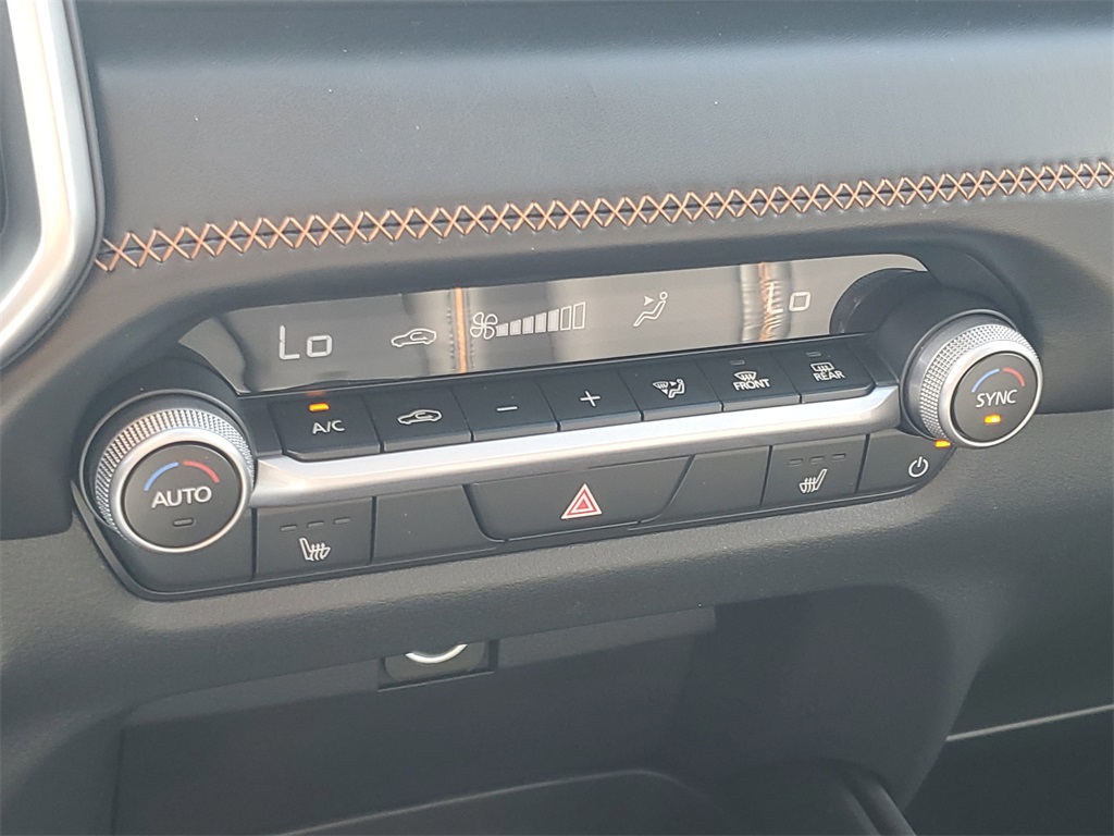 2025 Mazda CX-50 Premium photo 26