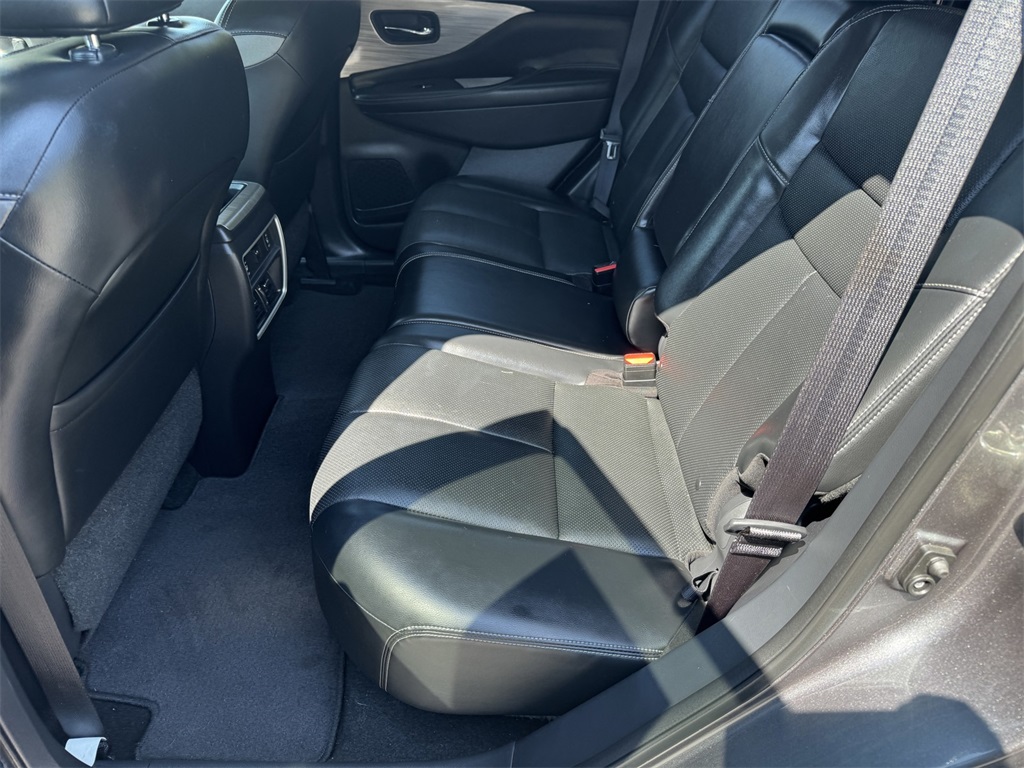 2017 Nissan Murano Platinum photo 12