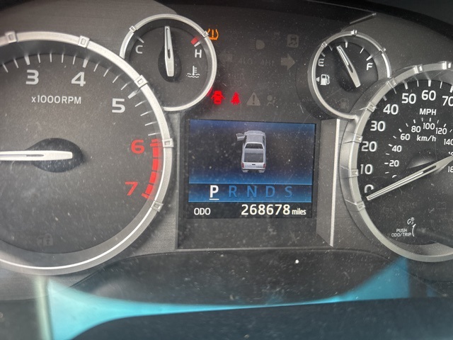 2014 Toyota Tundra SR5 CrewMax photo 9