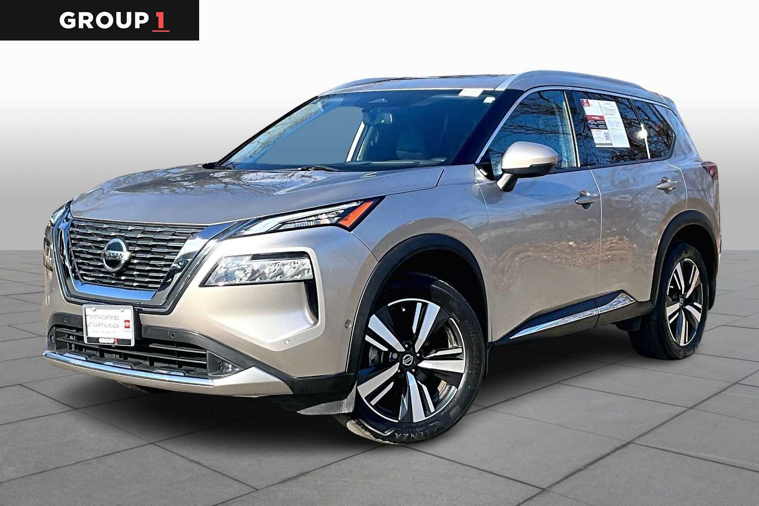 2021 Nissan Rogue Platinum's photo