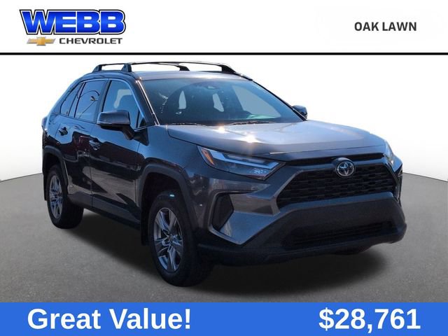 2023 Toyota RAV4 XLE's photo