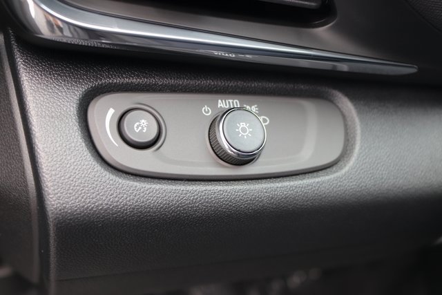 2025 Buick Envista Preferred photo 17