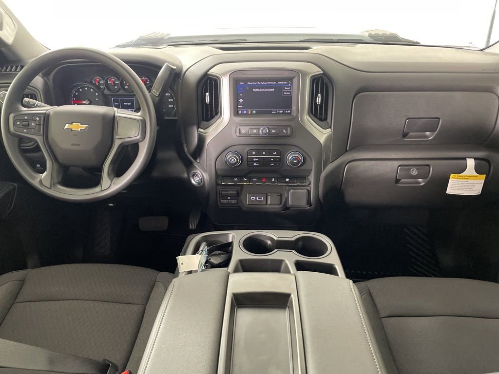 2025 Chevrolet Silverado 2500HD Custom photo 38