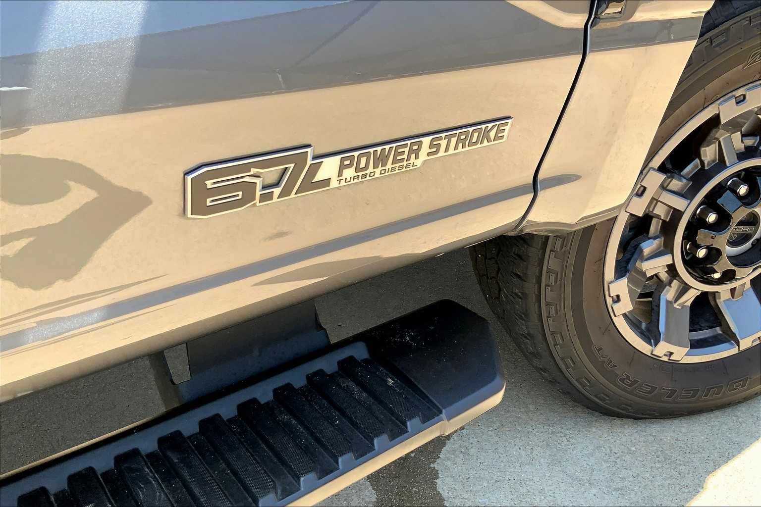 2024 Ford F-250 1500 Denali photo 17