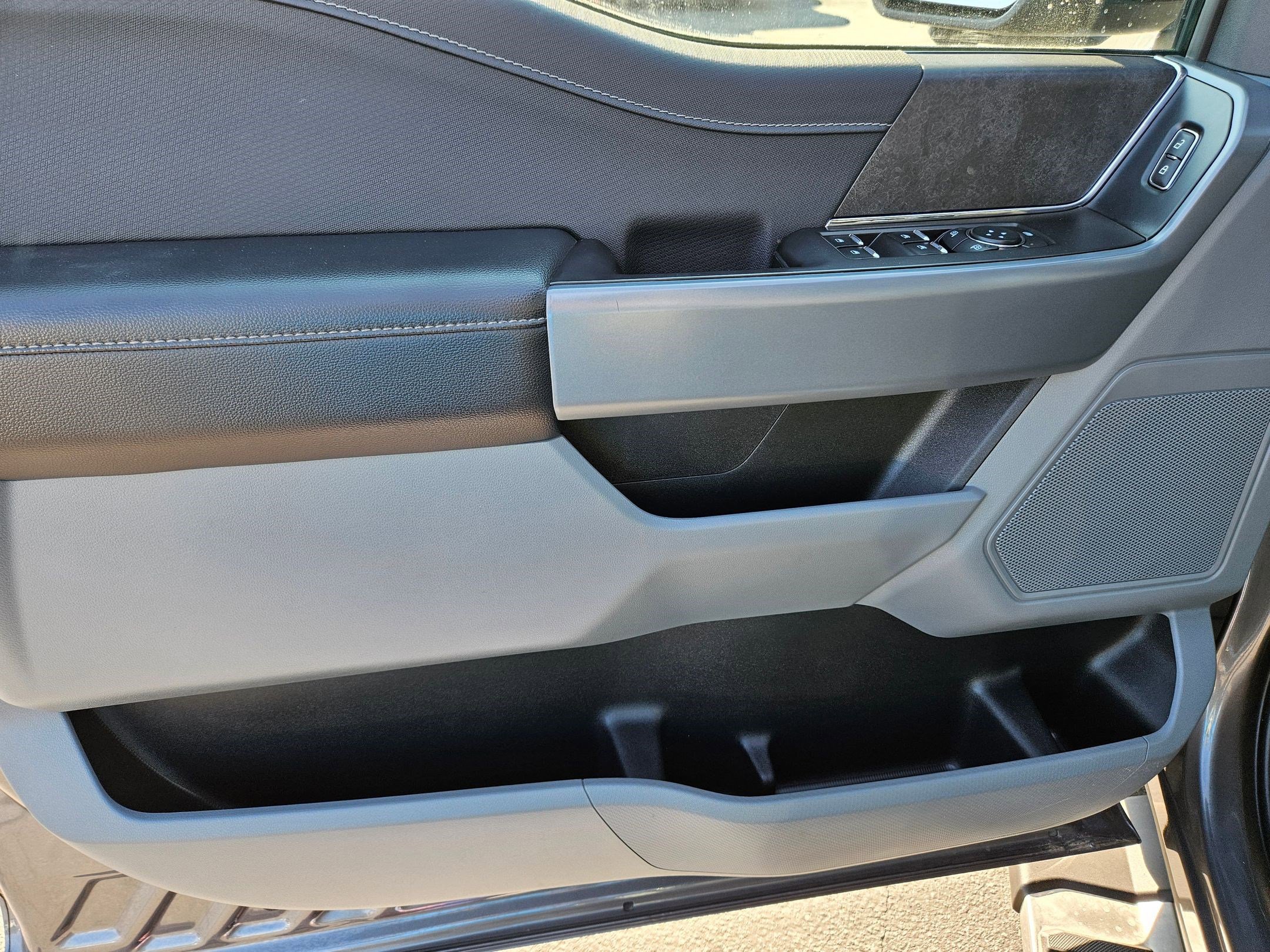2024 Ford F-150 XLT photo 11