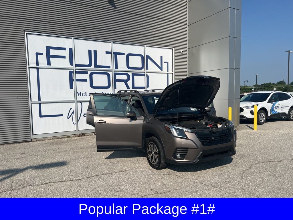2022 Subaru Forester Premium photo 3