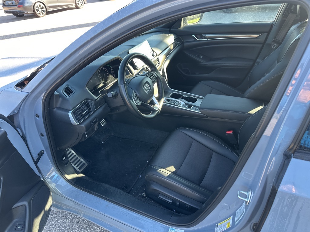 Certified 2022 Honda Accord Hybrid Sport with VIN 1HGCV3F27NA042337 for sale in Kansas City