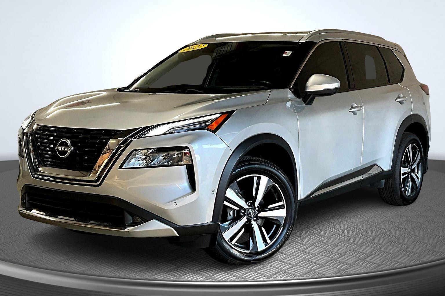 2022 Nissan Rogue Platinum's photo