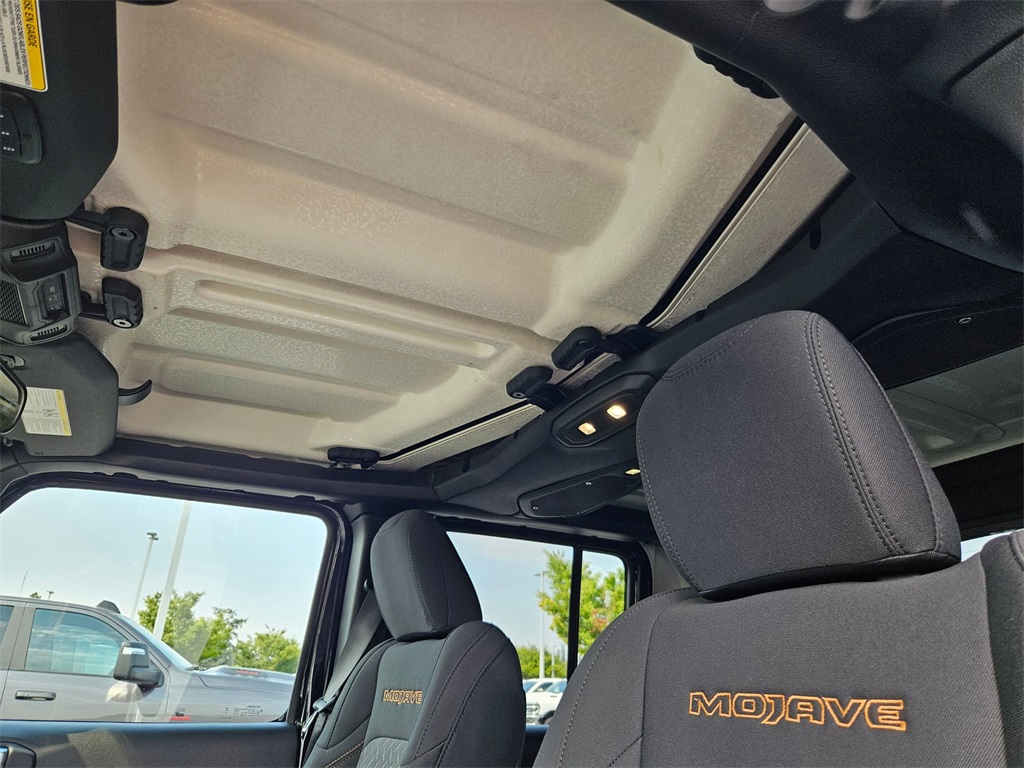 2025 Jeep Gladiator Mojave photo 25