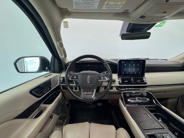2019 Lincoln Navigator L Reserve photo 21