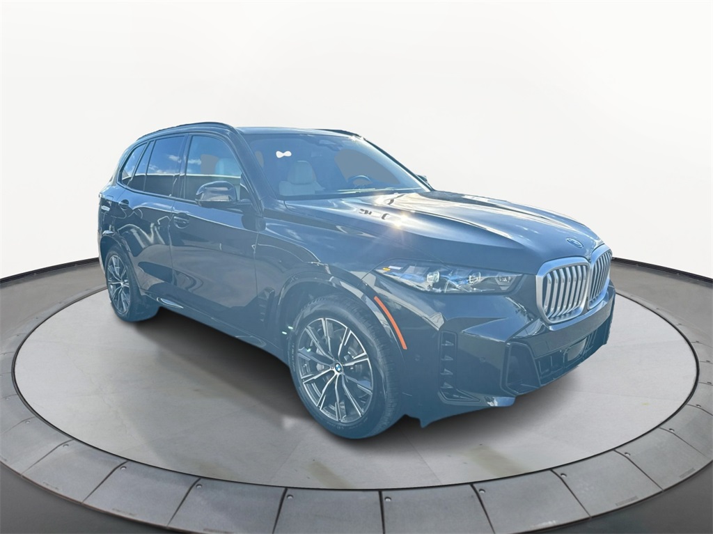 2026 BMW X5 50e's photo