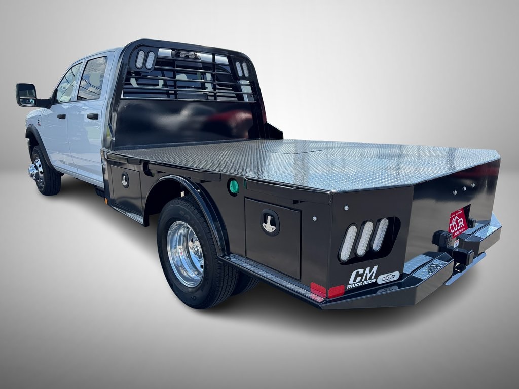 2025 Ram 3500 Tradesman photo 4