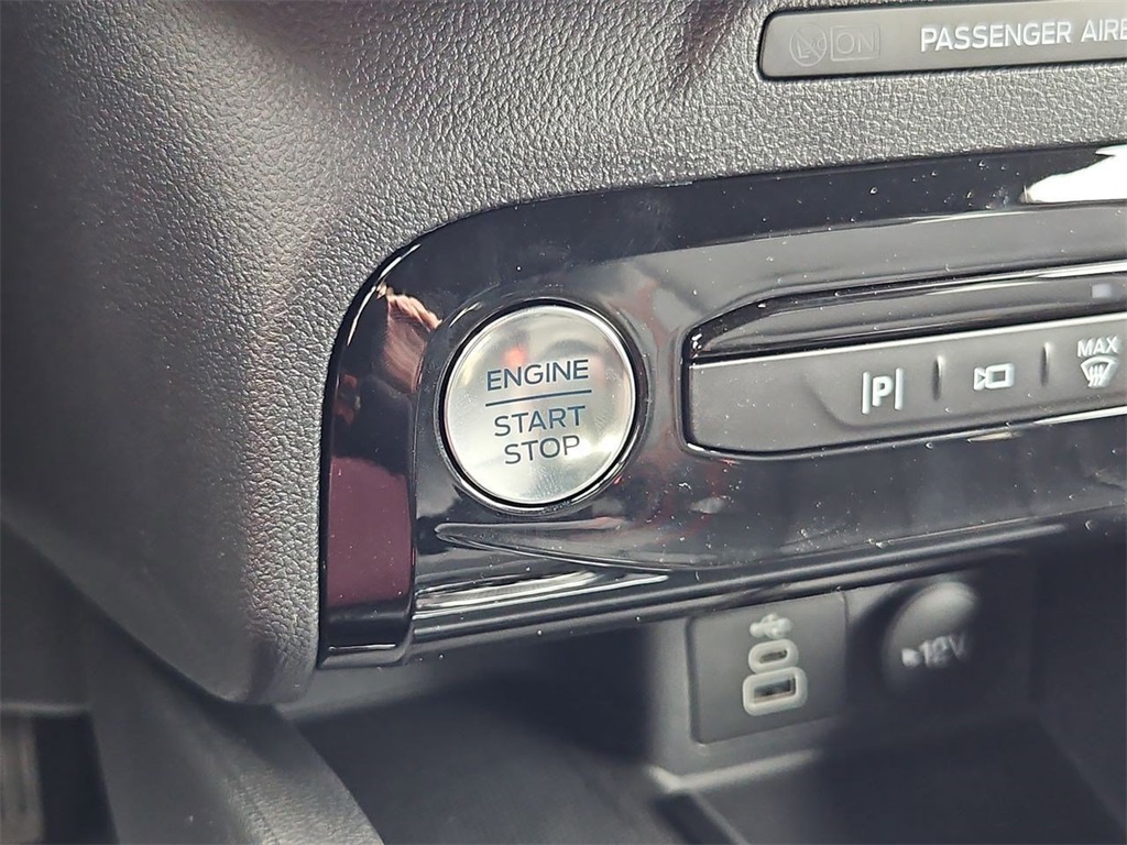 2025 Ford Escape Hybrid ST-Line Elite photo 17