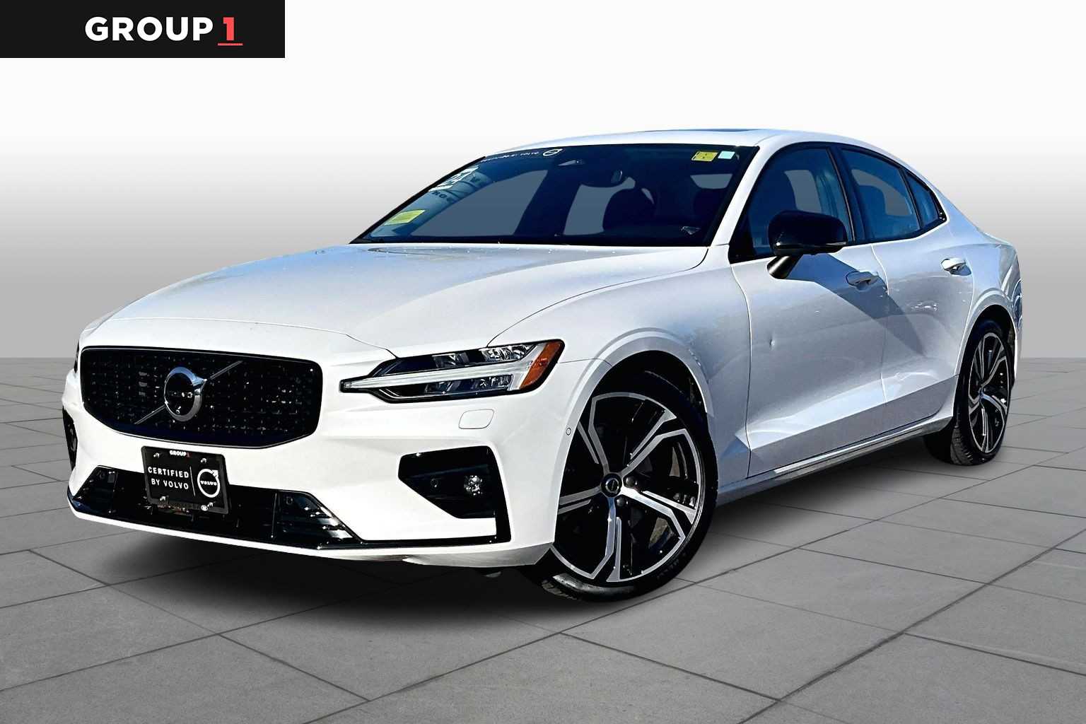 2024 Volvo S60 Ultimate's photo
