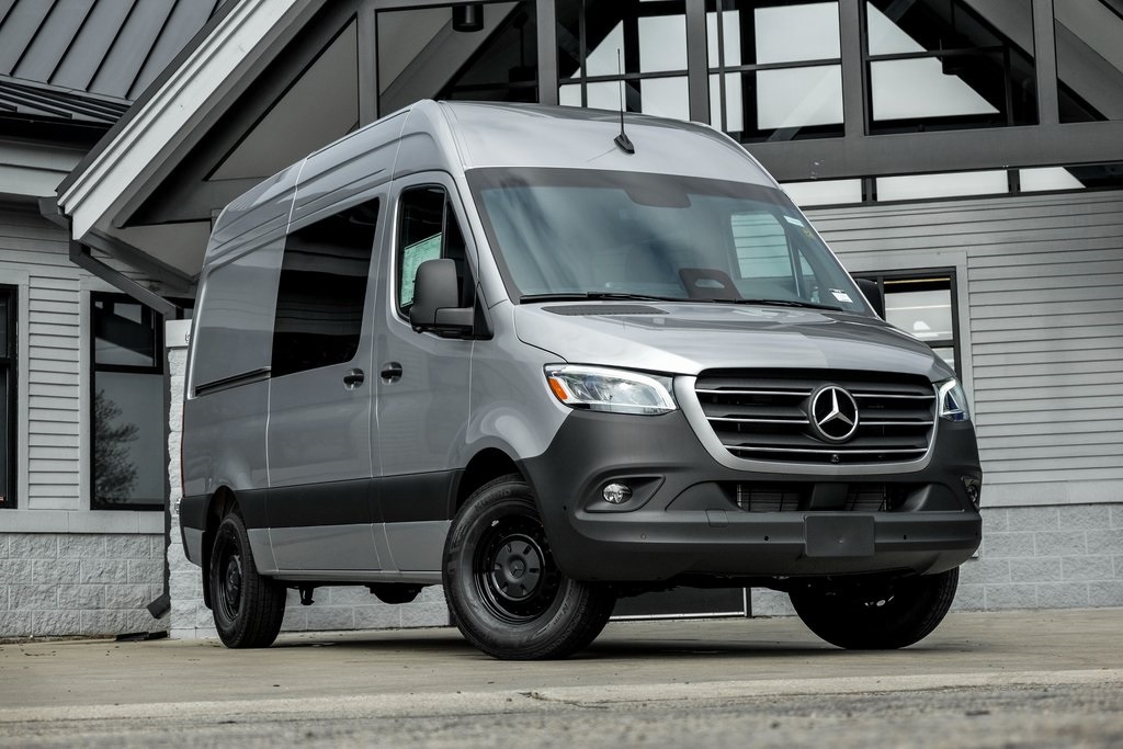 2025 Mercedes-Benz Sprinter Cargo Van Base's photo