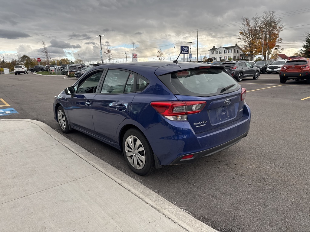 2023 Subaru Impreza Base photo 3