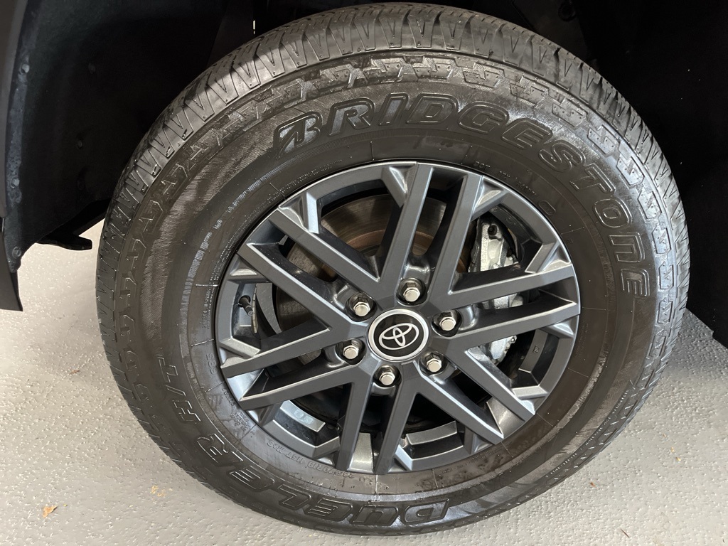 2023 Toyota Tundra SR5 photo 2