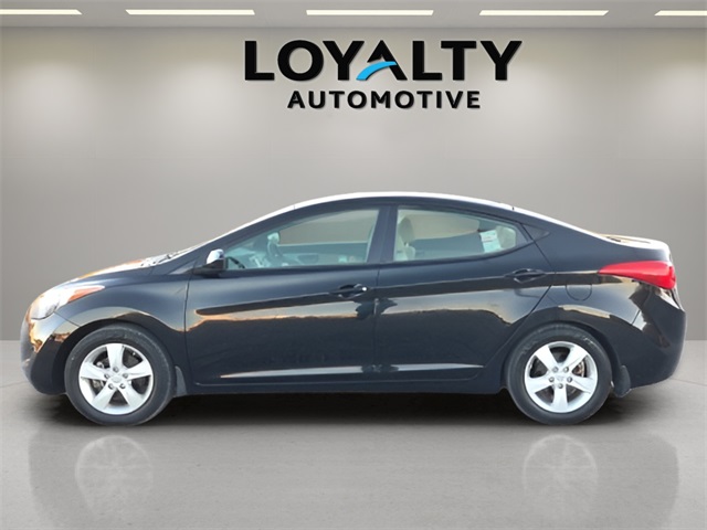 2013 Hyundai Elantra GLS photo 2