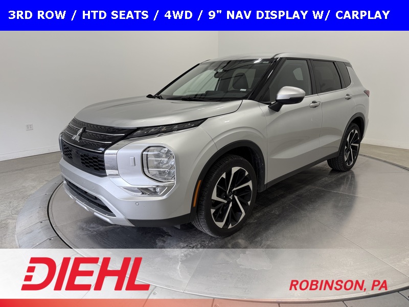 2024 Mitsubishi Outlander SE photo 2