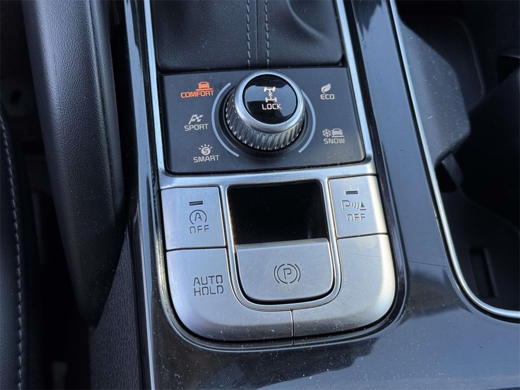 2022 Kia Telluride LX photo 19