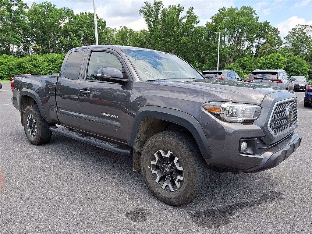 2019 Toyota Tacoma TRD Off-Road 4x4 Access Cab photo 3
