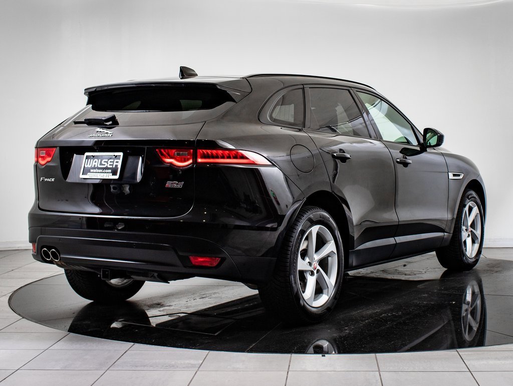 2018 Jaguar F-PACE Premium photo 9