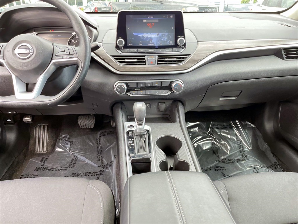 2025 Nissan Altima 2.5 SV photo 26