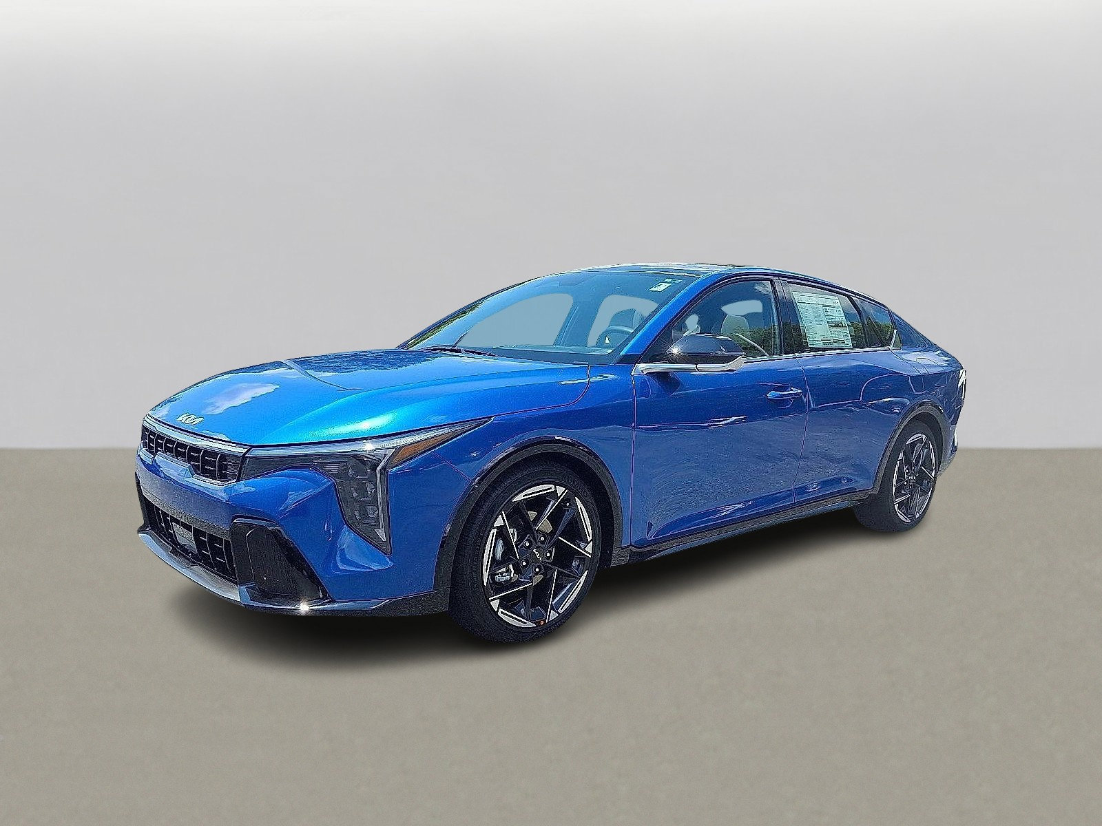 2025 Kia K4 GT-Line photo 2