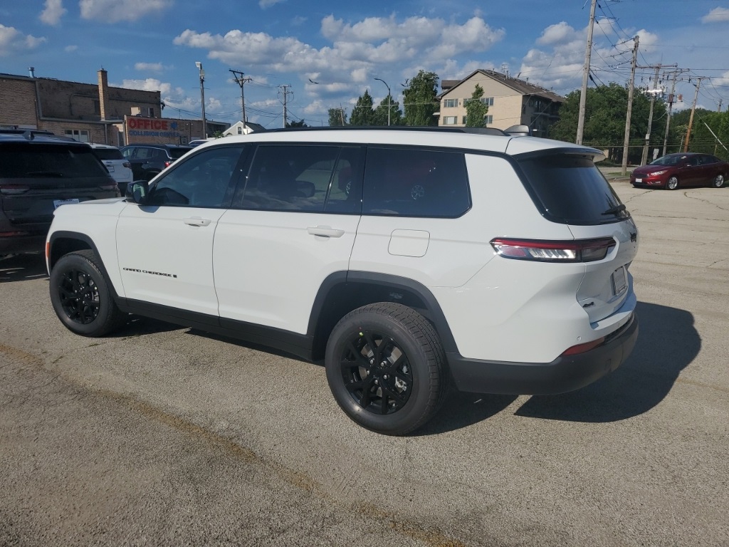 2025 Jeep Grand Cherokee Altitude X photo 5