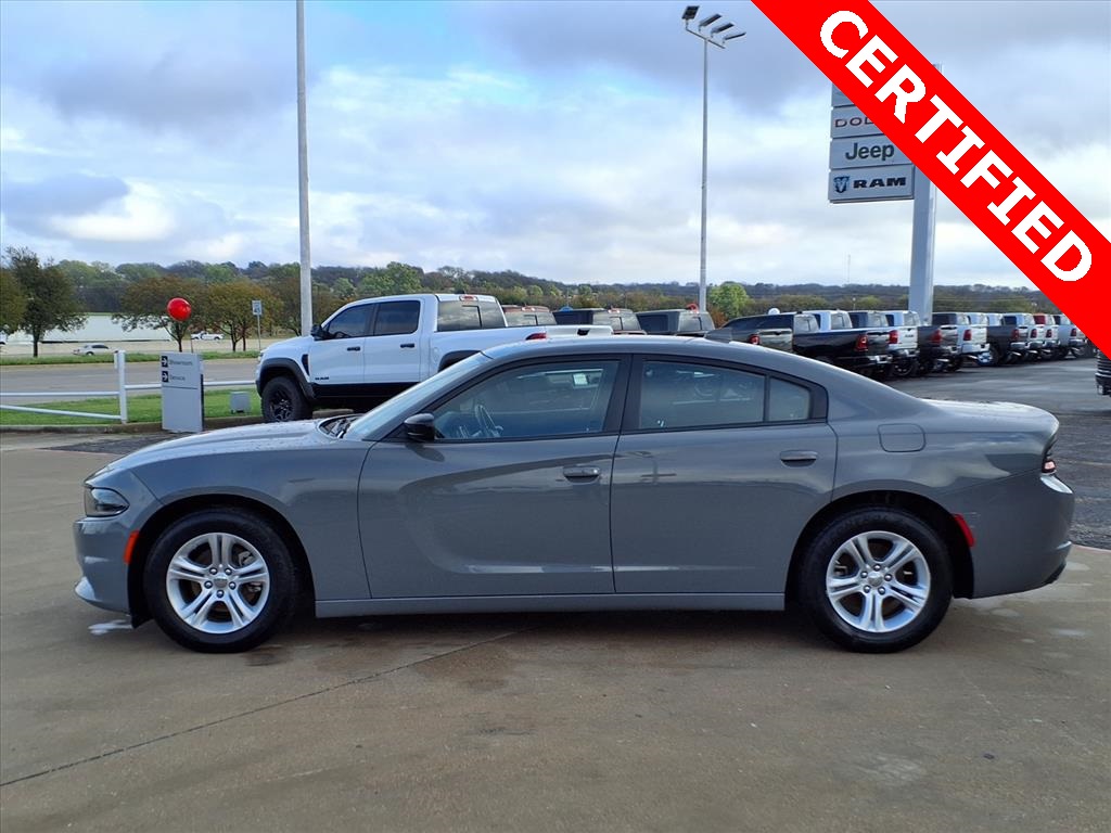 2023 Dodge Charger SXT photo 4