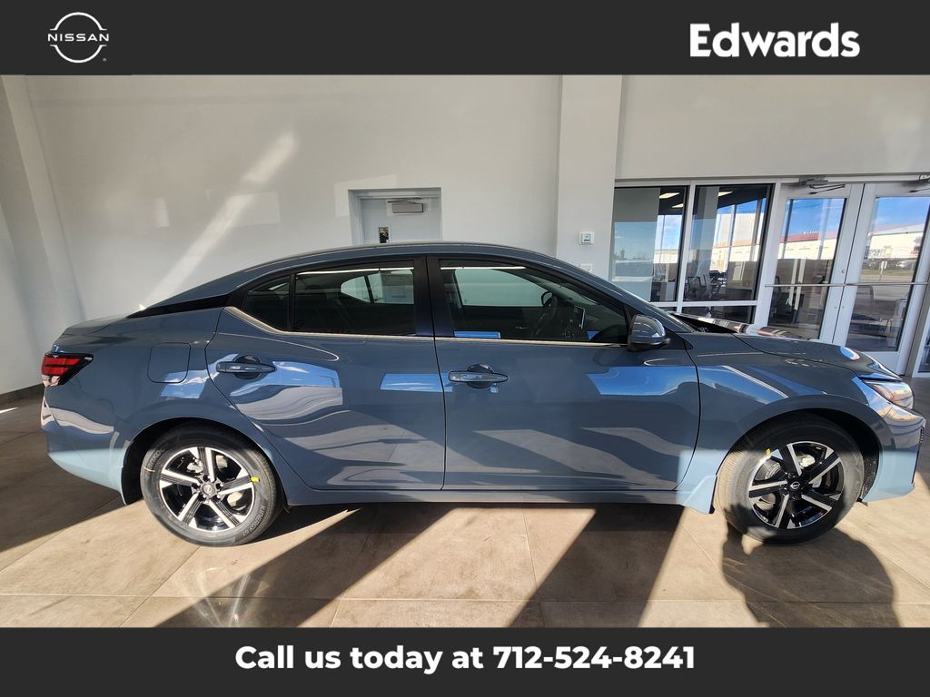 2025 Nissan Sentra SV's photo