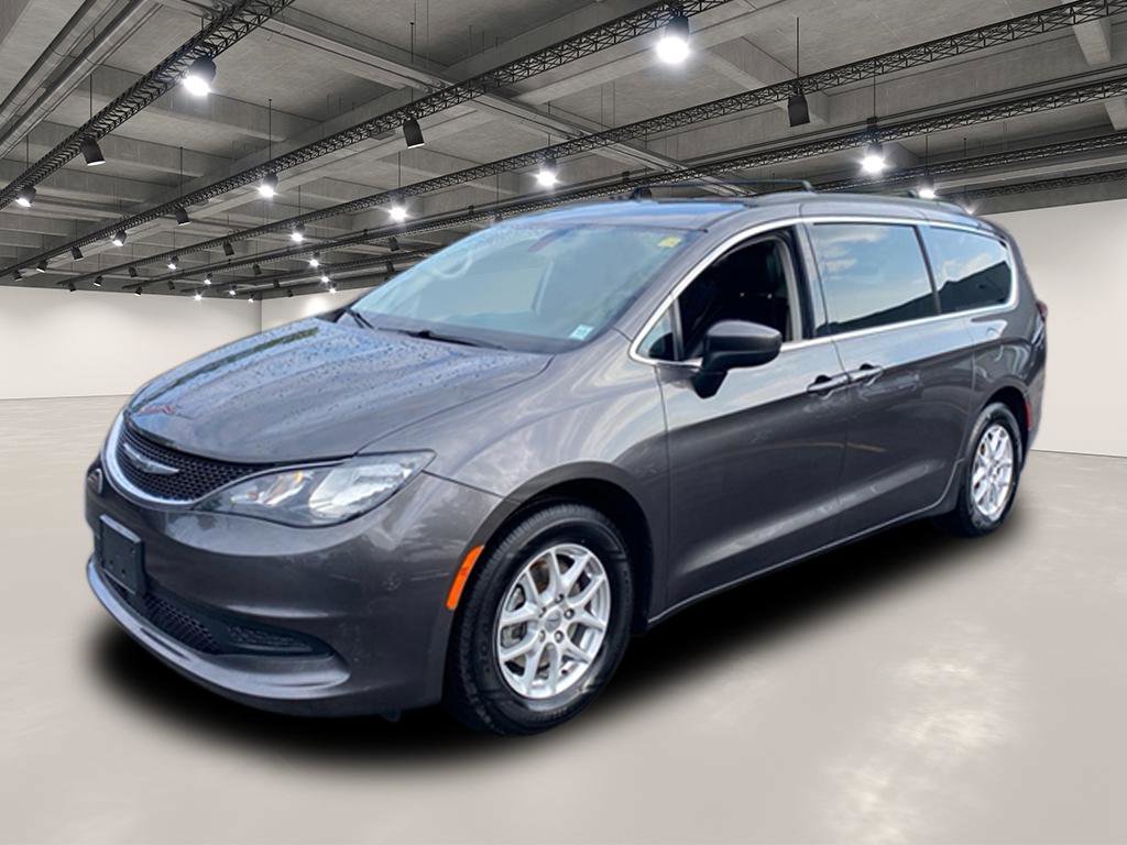 2021 Chrysler Voyager LXi photo 3