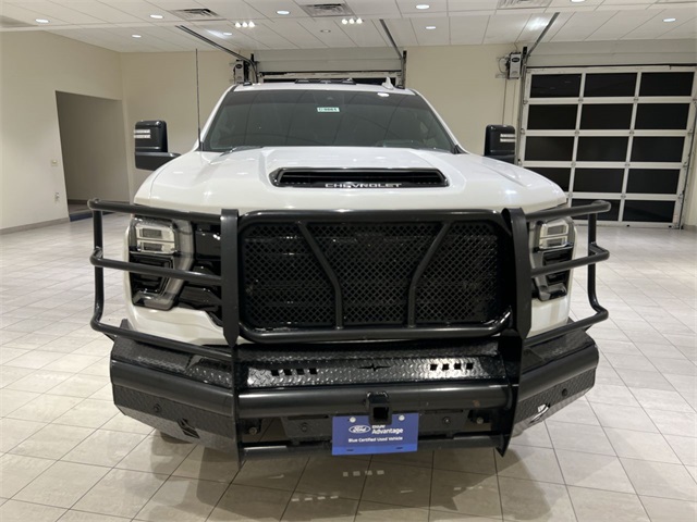 2024 Chevrolet Silverado 3500HD High Country photo 8