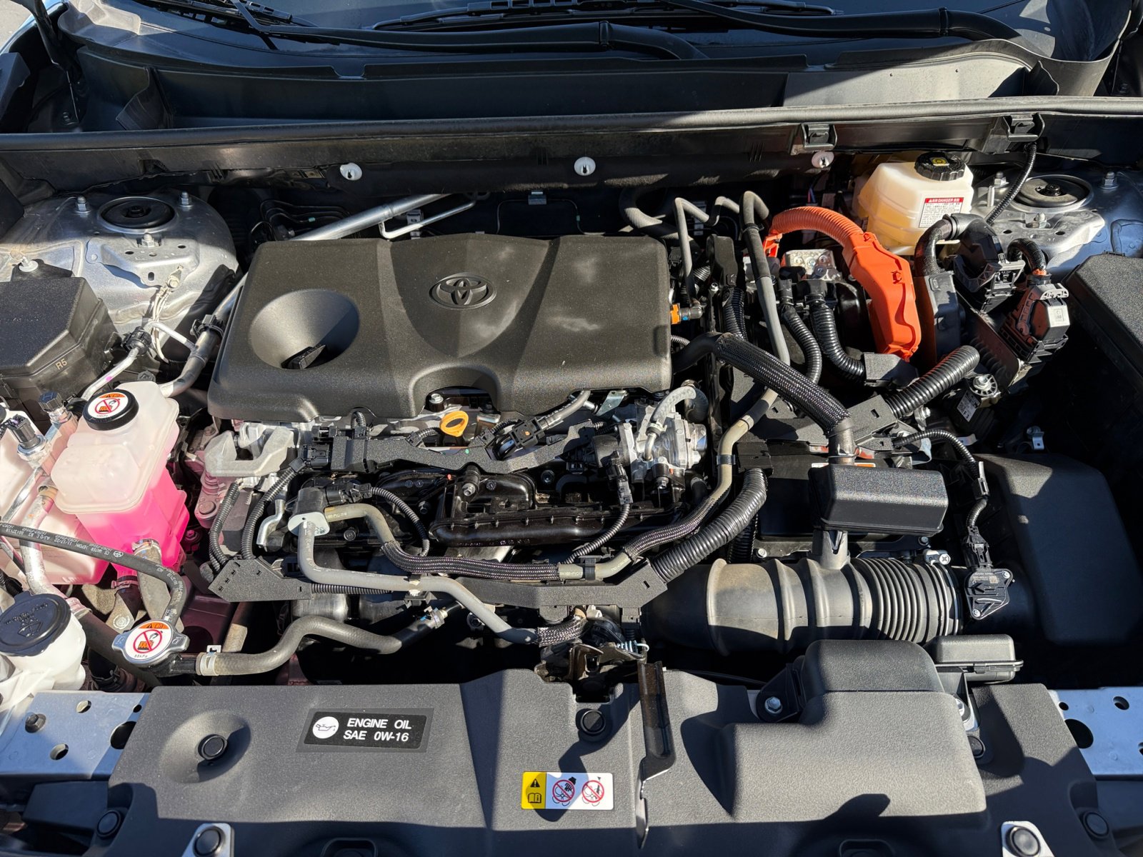 2023 Toyota RAV4 Hybrid LE photo 19