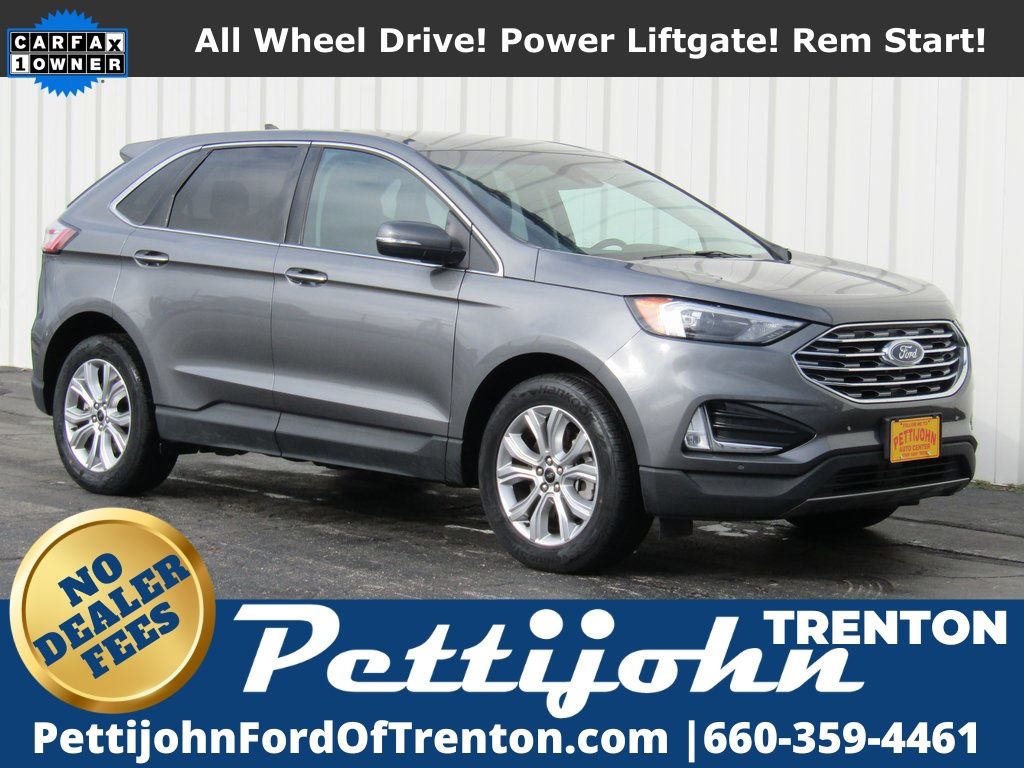 2024 Ford Edge Titanium's photo