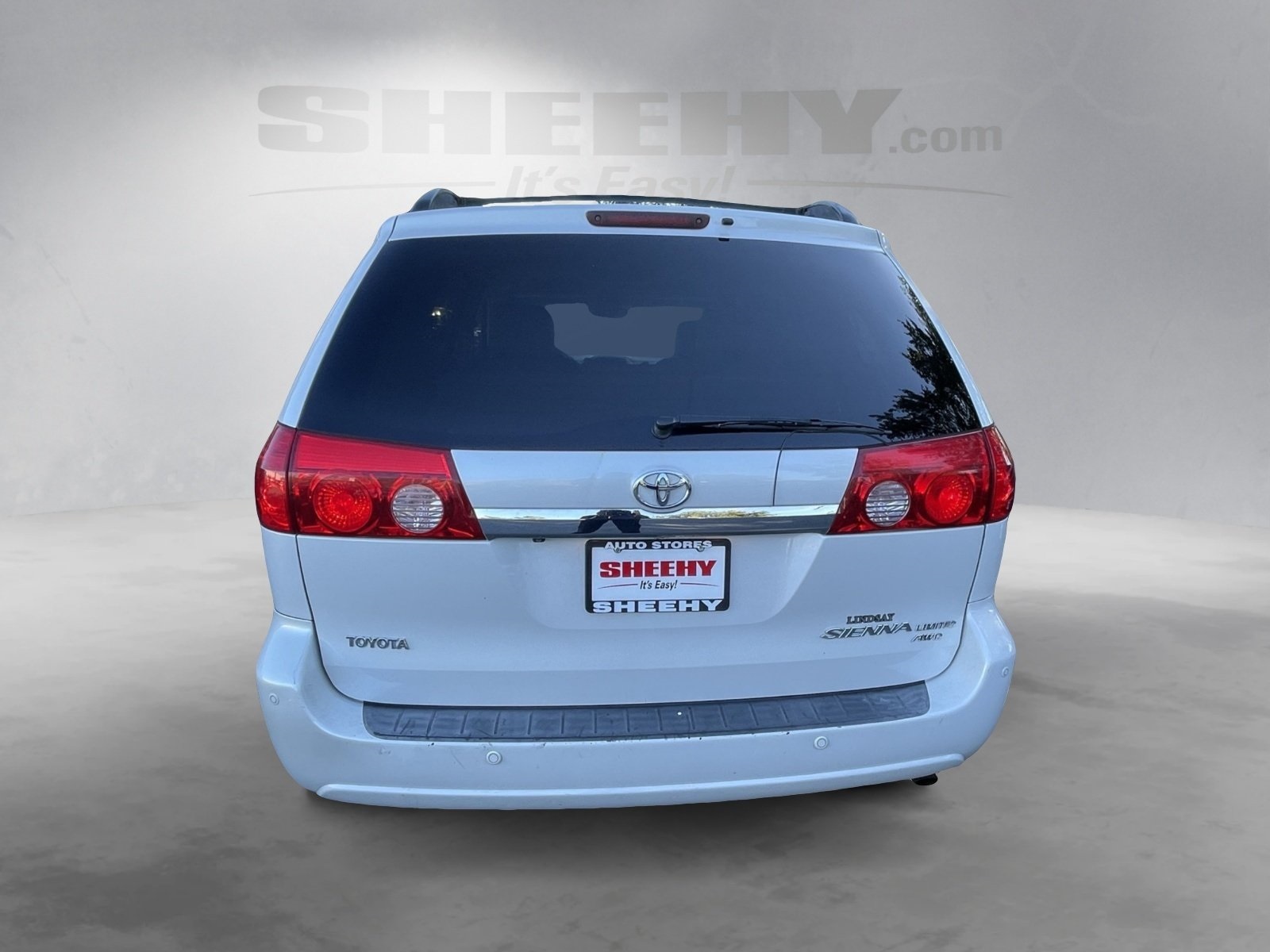 2008 Toyota Sienna XLE photo 11
