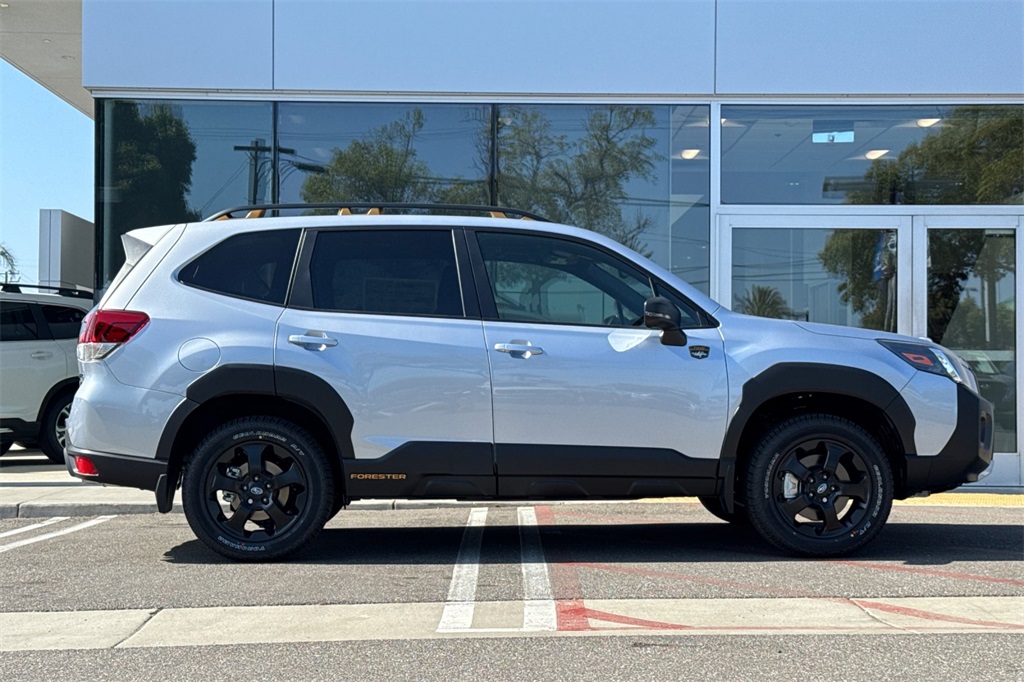 2025 Subaru Forester Wilderness photo 3