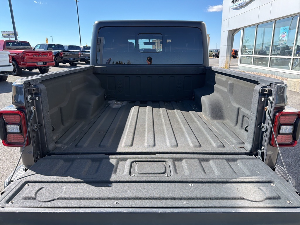 2020 Jeep Gladiator Overland photo 4