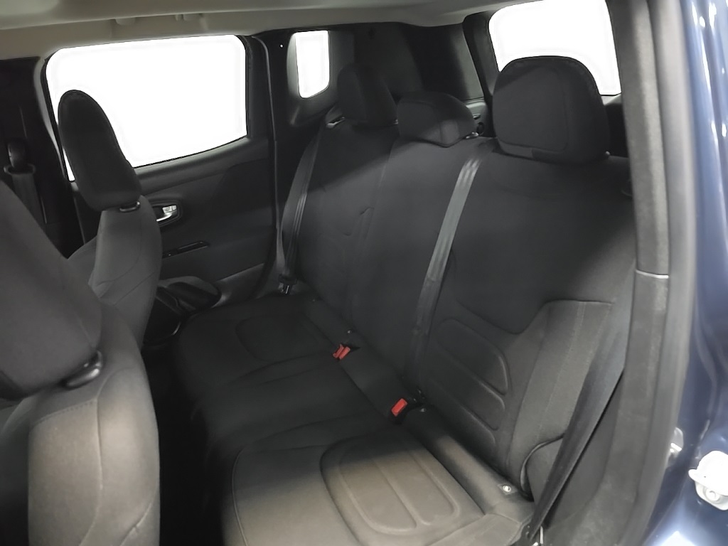 2020 Jeep Renegade Latitude photo 32