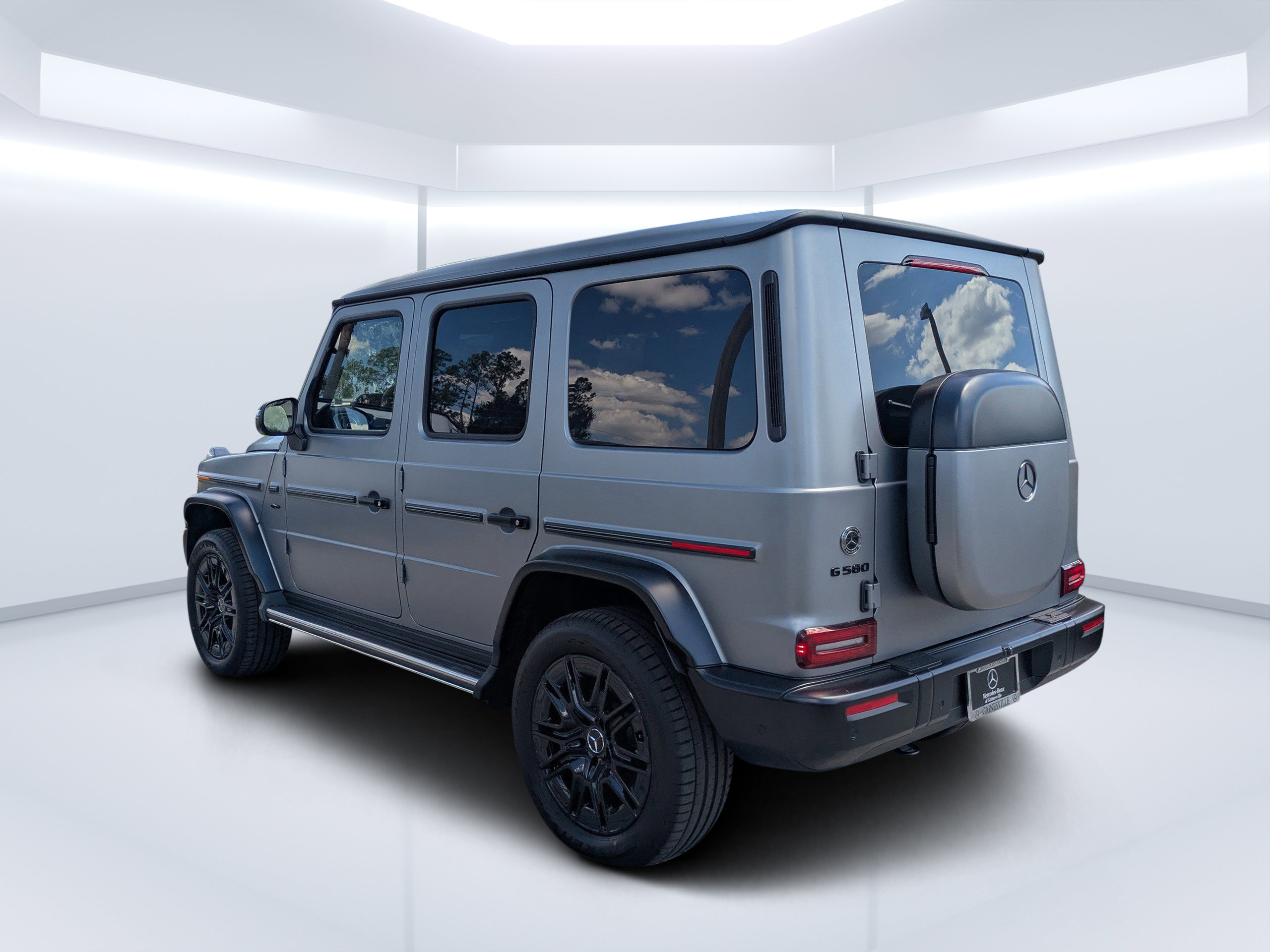 2025 Mercedes Benz G photo 5