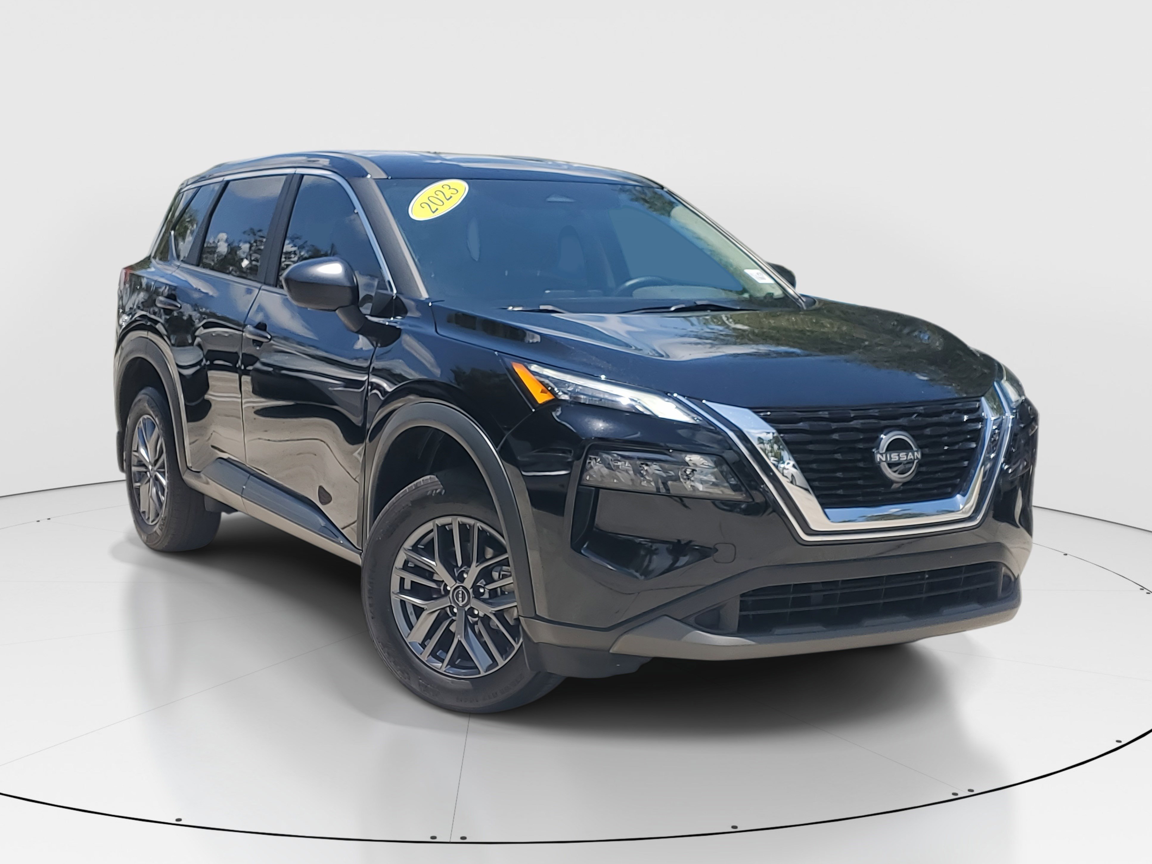 2023 Nissan Rogue S photo 2
