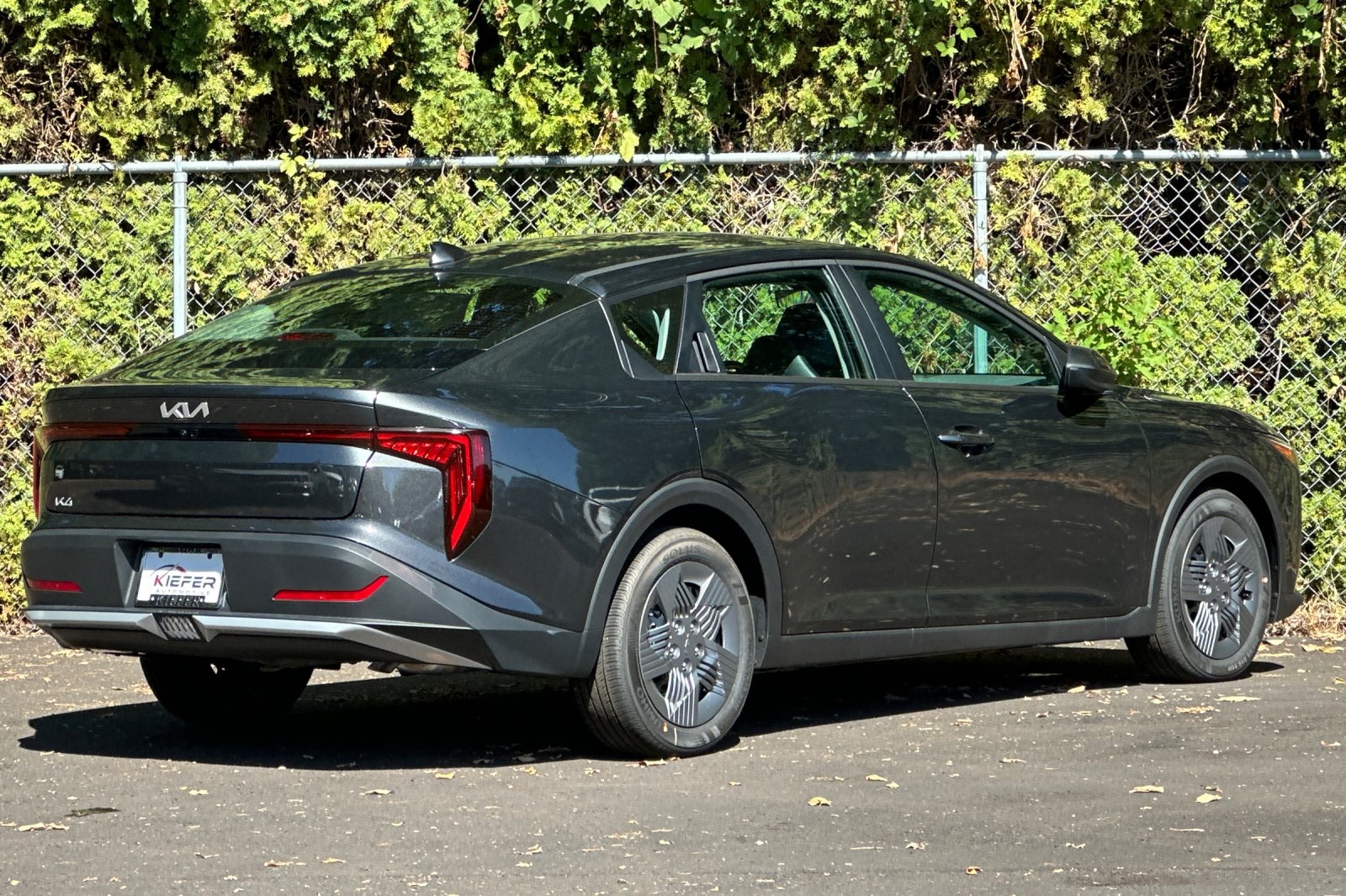 2025 Kia K4 LX photo 2