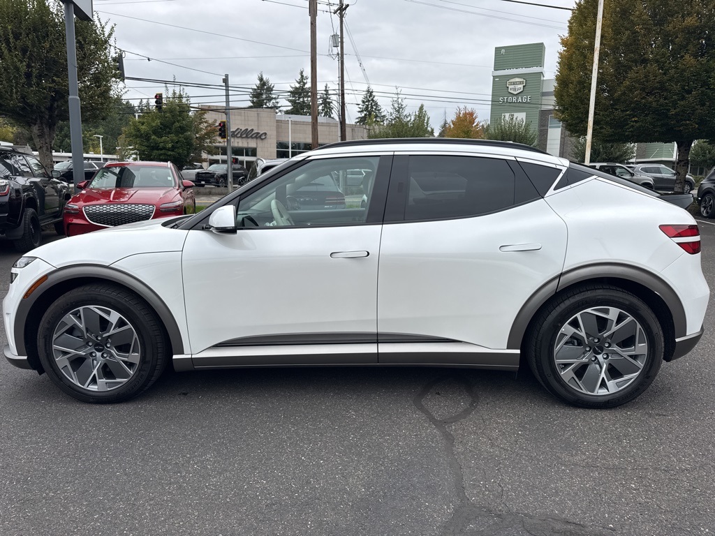 2025 Genesis GV60 Advanced AWD photo 4