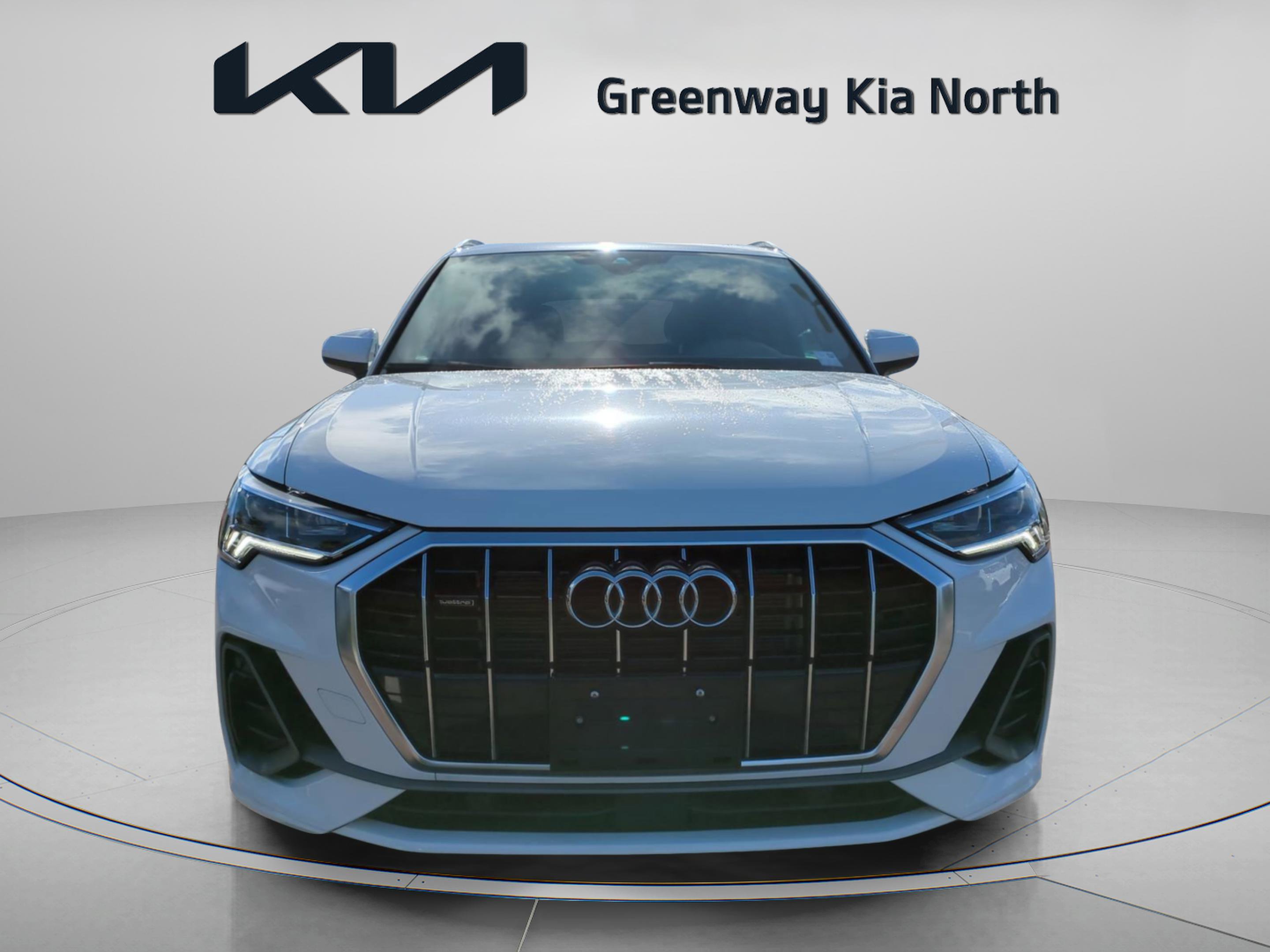 2024 Audi Q3 S line Premium photo 2