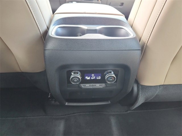 2025 Buick Enclave Preferred photo 3