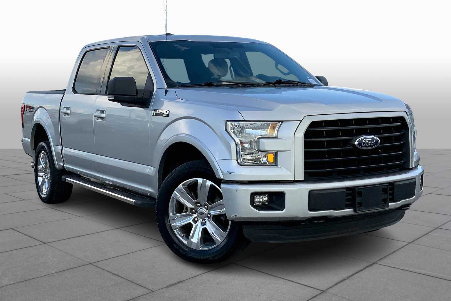 2015 Ford F-150 XLT photo 2