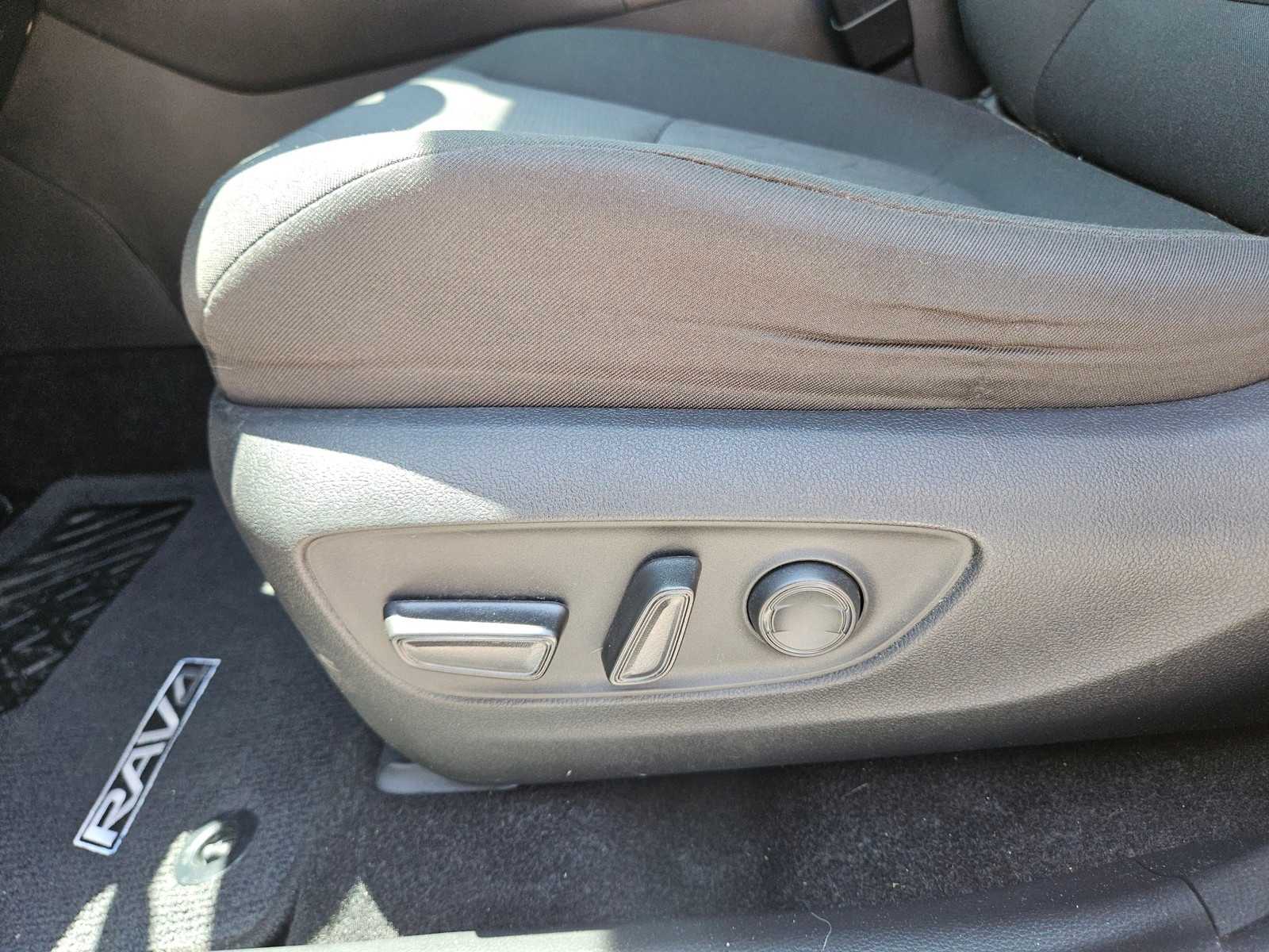 Used 2024 Ice Cap Toyota XLE image 27