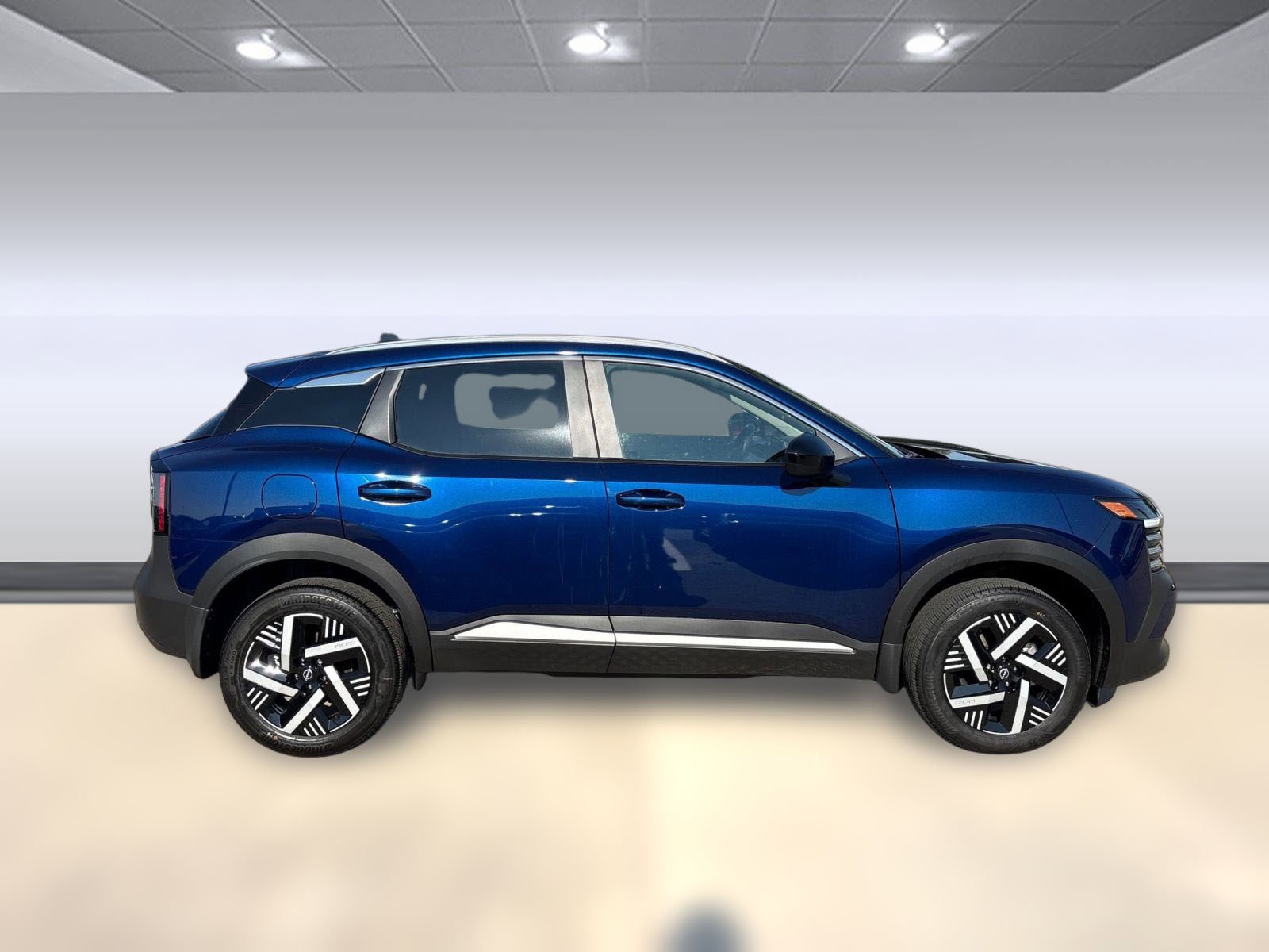 2026 Nissan Kicks SV photo 8