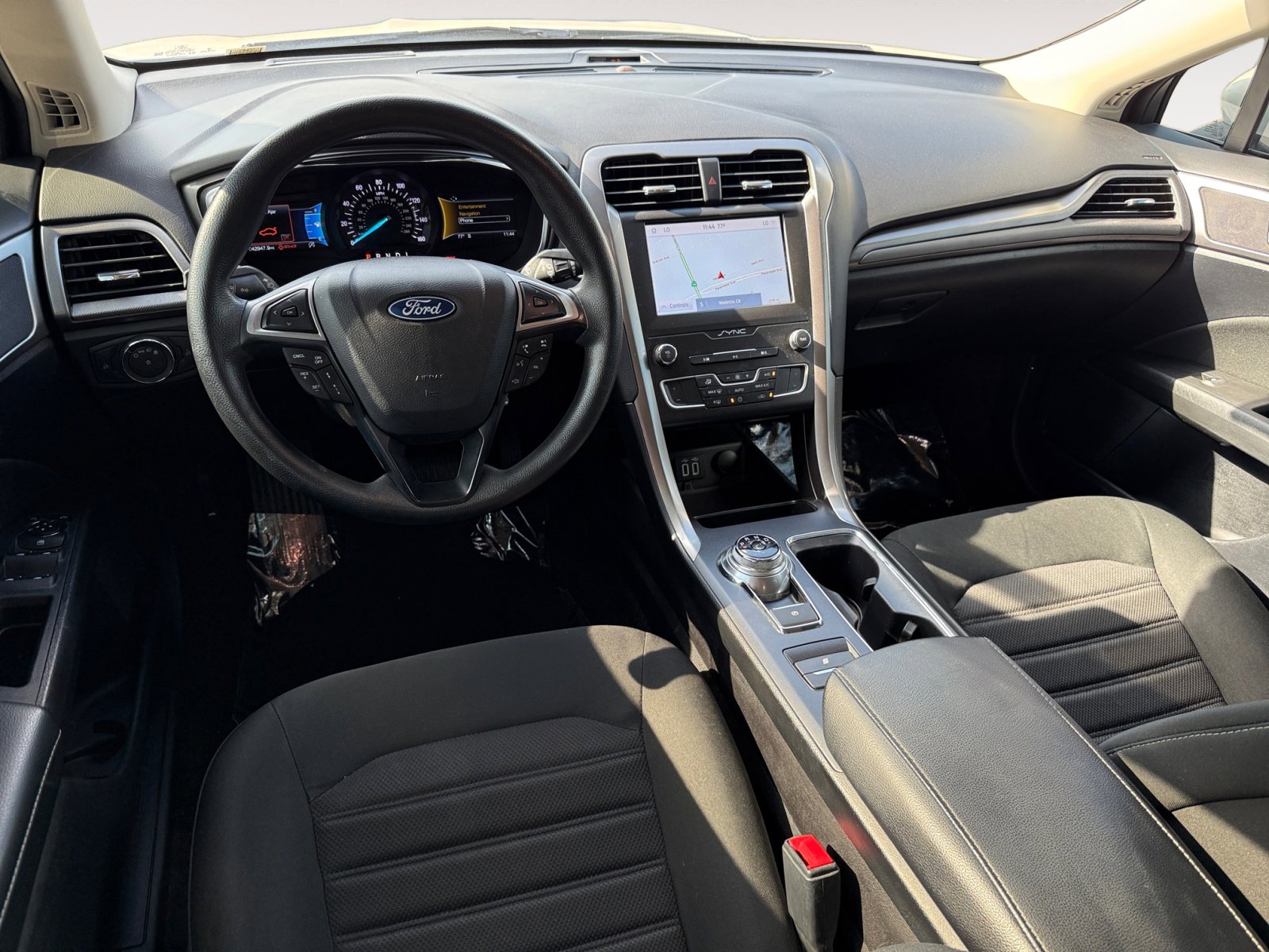 2020 Ford Fusion SE photo 15