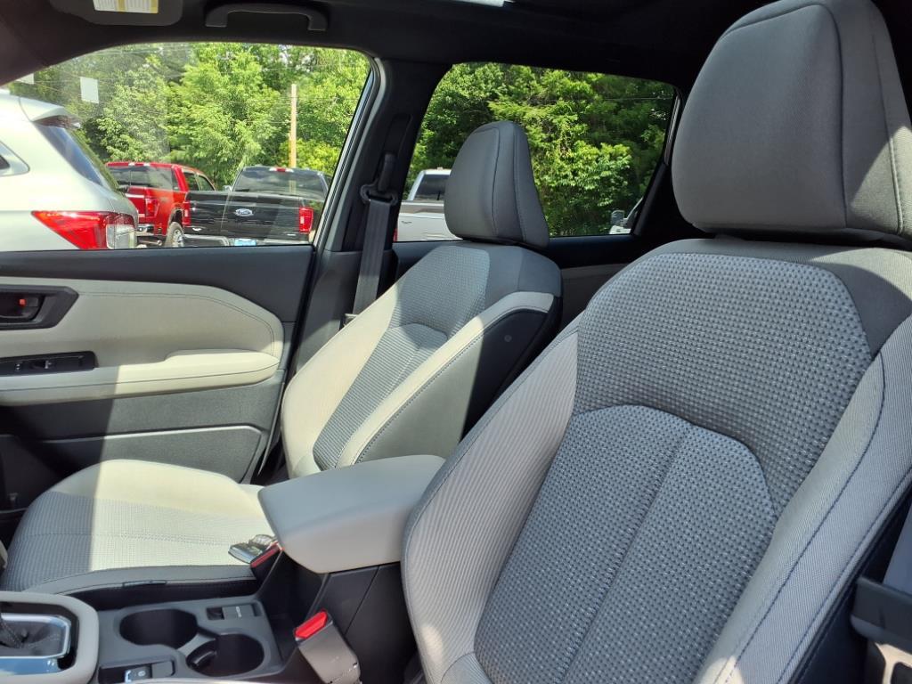 2025 Subaru Forester Premium Base photo 15